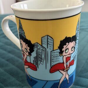 BETTY BOOP FINE PORCELAIN COLLECTOR MUGS - set of 4 - FREE SHIPPING!